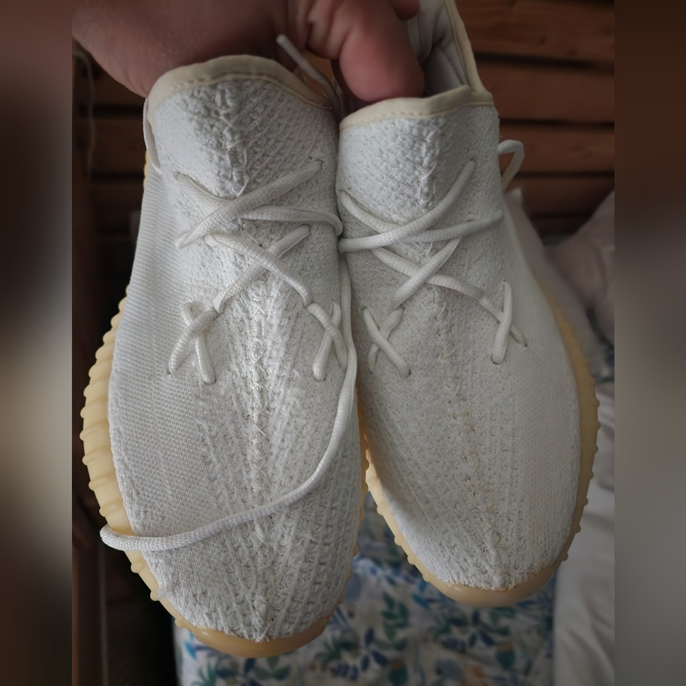 Yeezy Adidas 350 cream butter size 10 1/2